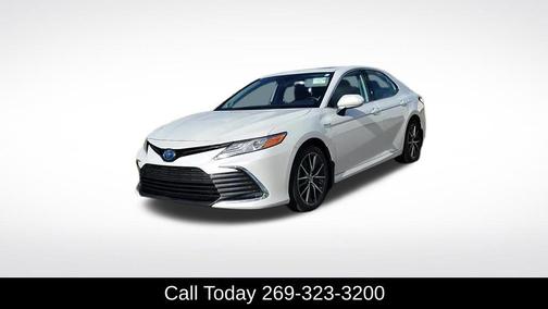 2021 Toyota Camry Hybrid XLE