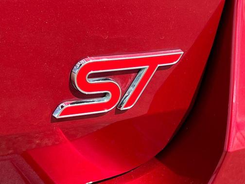 Rapid Red Metallic Tinted Clearcoat 2020 Ford Explorer ST