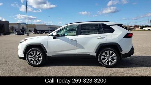 2024 Toyota RAV4 XLE Premium