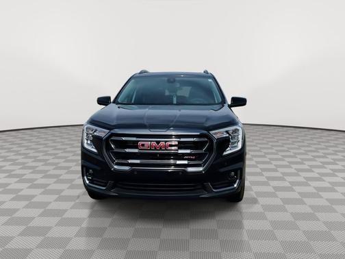 2024 GMC Terrain AWD AT4