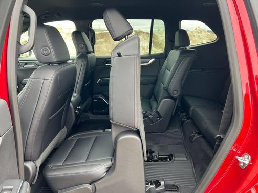 2026 GMC Acadia Elevation AWD