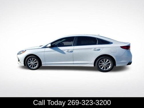 2018 Hyundai SONATA SE