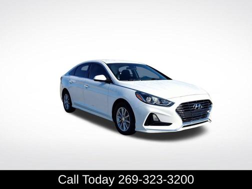 2018 Hyundai SONATA SE