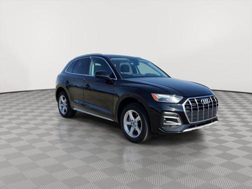 2023 Audi Q5 40 Premium