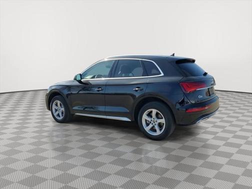 2023 Audi Q5 40 Premium