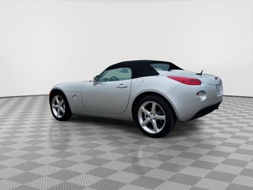 2009 Pontiac Solstice Base