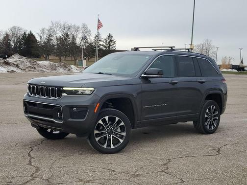 2022 Jeep Grand Cherokee Overland