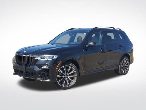 2022 BMW X7 M50i
