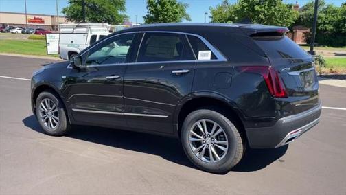 2022 Cadillac XT5 Premium Luxury