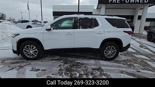 2023 Chevrolet Traverse LT Cloth