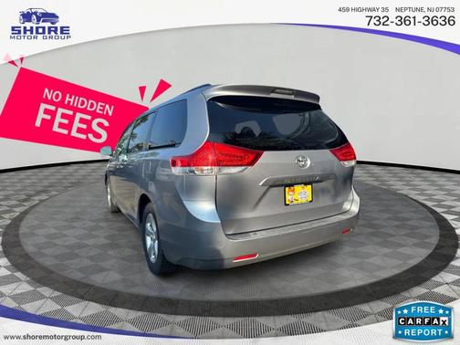 2011 Toyota Sienna LE