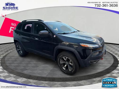 Black 2015 Jeep Cherokee Sport