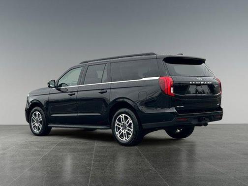 2025 Ford Expedition Max Active 4x4