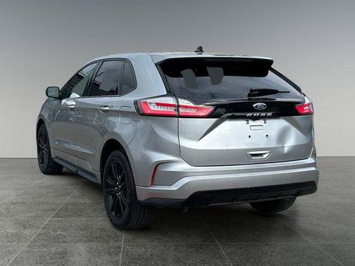 2022 Ford Edge ST Line