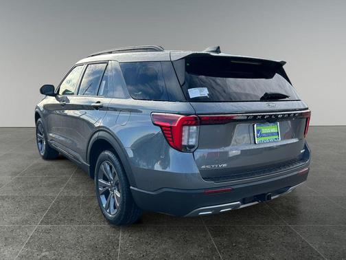 Carbonized Gray Metallic 2026 Ford Explorer Active w/200A Pkg