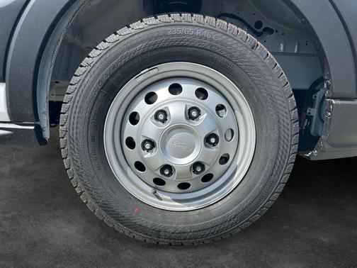 Oxford White 2026 Ford Transit-350 Base