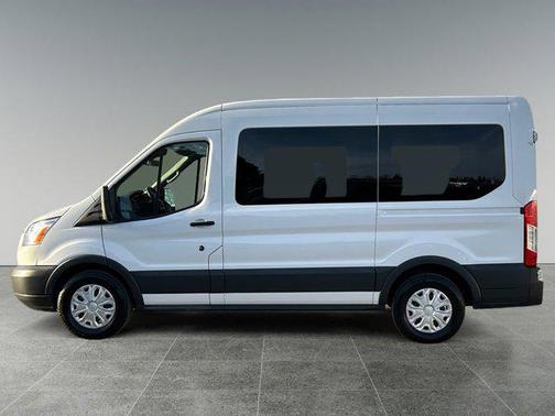 2017 Ford Transit-150 XLT