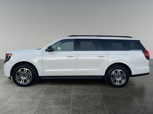White Metallic 2025 Ford Expedition Max Active 4x4