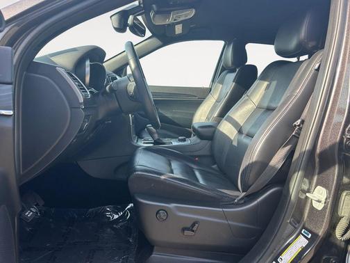 Granite Crystal Metallic Clearcoat 2019 Jeep Grand Cherokee Limited