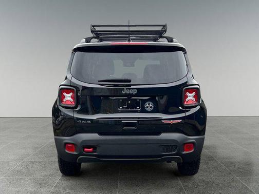 2022 Jeep Renegade Trailhawk