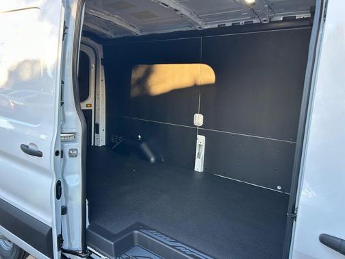 Oxford White 2025 Ford Transit-150 Base