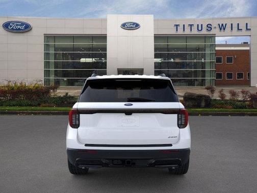 2025 Ford Explorer ST-Line