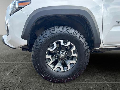 2022 Toyota Tacoma TRD Off-Road