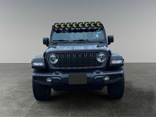 2024 Jeep Gladiator Nighthawk