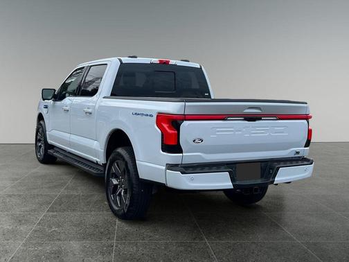 2025 Ford F-150 Lightning LARIAT