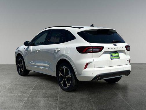 2025 Ford Escape ST-Line Elite