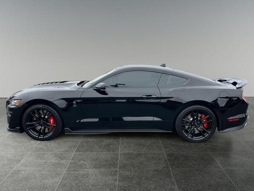 2021 Ford Shelby GT500 Base