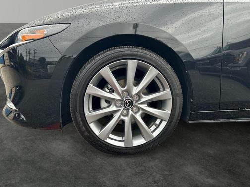 Jet Black Mica 2023 Mazda Mazda3 FWD w/Preferred Package
