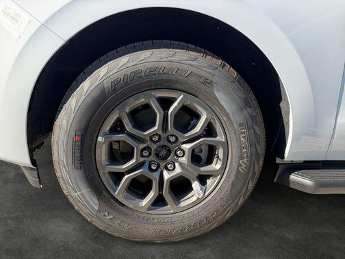 Oxford White 2026 Ford Expedition Active