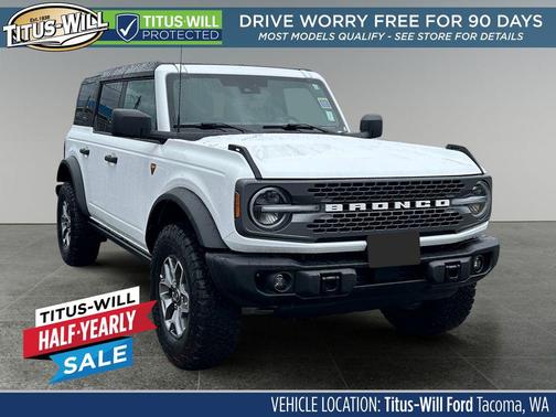 Oxford White 2025 Ford Bronco Badlands