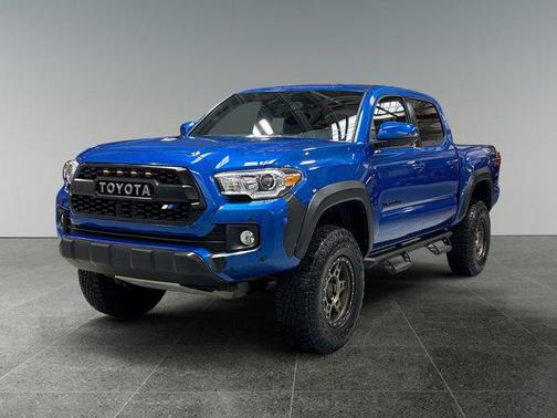 2017 Toyota Tacoma SR