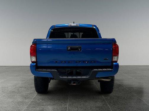 2017 Toyota Tacoma SR