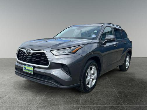 Magnetic Gray Metallic 2023 Toyota Highlander L