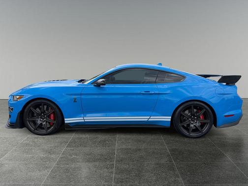 Grabber Blue Metallic 2022 Ford Shelby GT500 Base