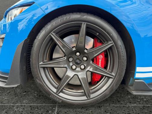 Grabber Blue Metallic 2022 Ford Shelby GT500 Base