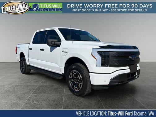 Oxford White 2023 Ford F-150 Lightning XLT