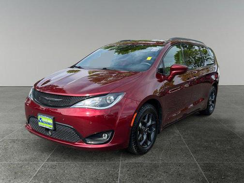 2020 Chrysler Pacifica Touring-L Plus