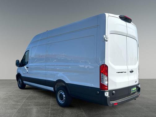 Oxford White 2026 Ford Transit-250 Base