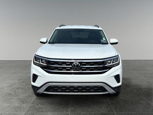 Pure White 2022 Volkswagen Atlas 3.6L SE w/Technology