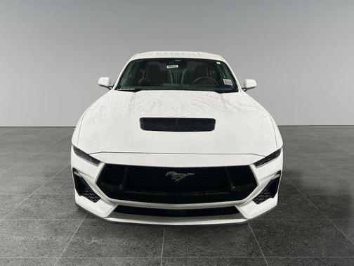 Oxford White 2026 Ford Mustang GT