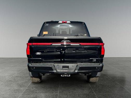 2025 Ford F-150 Lightning Platinum