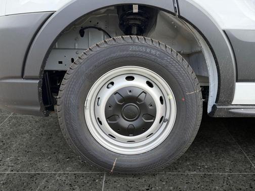 Oxford White 2026 Ford Transit-250 Base