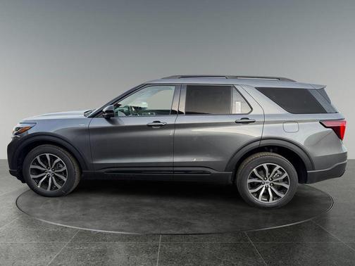 Gray 2026 Ford Explorer ST-Line