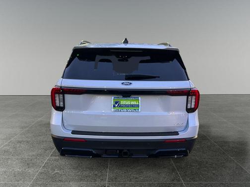 Space White Metallic 2026 Ford Explorer ST-Line