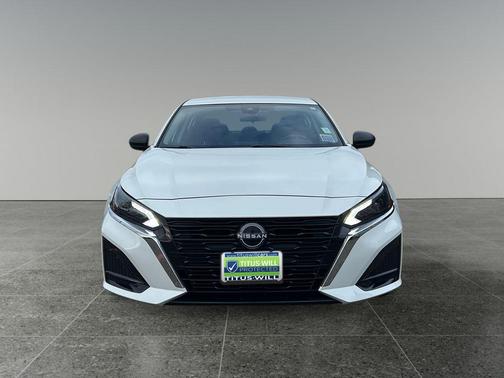 Glacier White 2025 Nissan Altima 2.5 SV