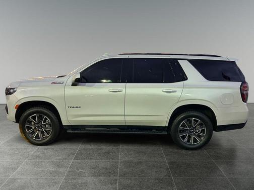 Iridescent Pearl Tricoat 2023 Chevrolet Tahoe 4WD Z71